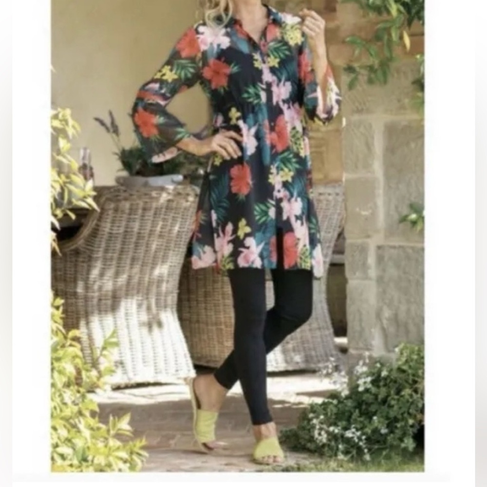 SOFT‎ SURROUNDINGS Sheer Floral Button Bell Sleeve Top Size Small Petite W/tank